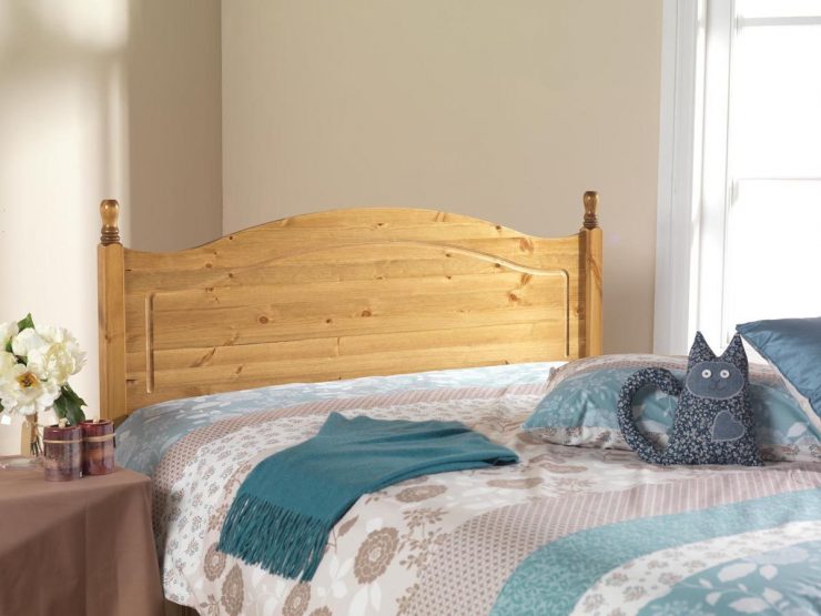 Pine bed manufacturer Orlando headboard close up